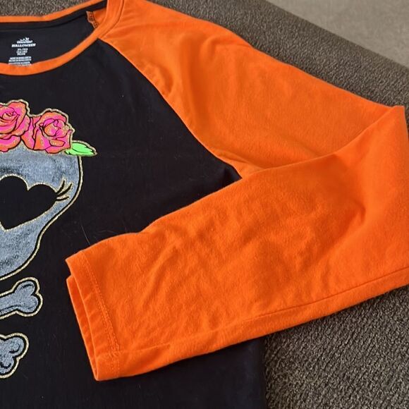 Celebrate Halloween Glitter Skull & Crossbones Baseball Shirt-XL-14/16 Plus Girl - Picture 9 of 15